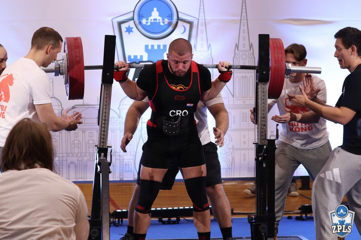 Powerlifting – Kurs dla Ambitnych | Siła. Technika. Charakter.